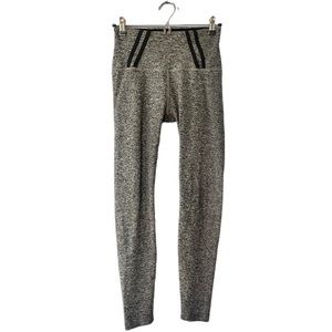 Beyond Yoga Stripe Down High Waisted Legging in Grey Size Medium